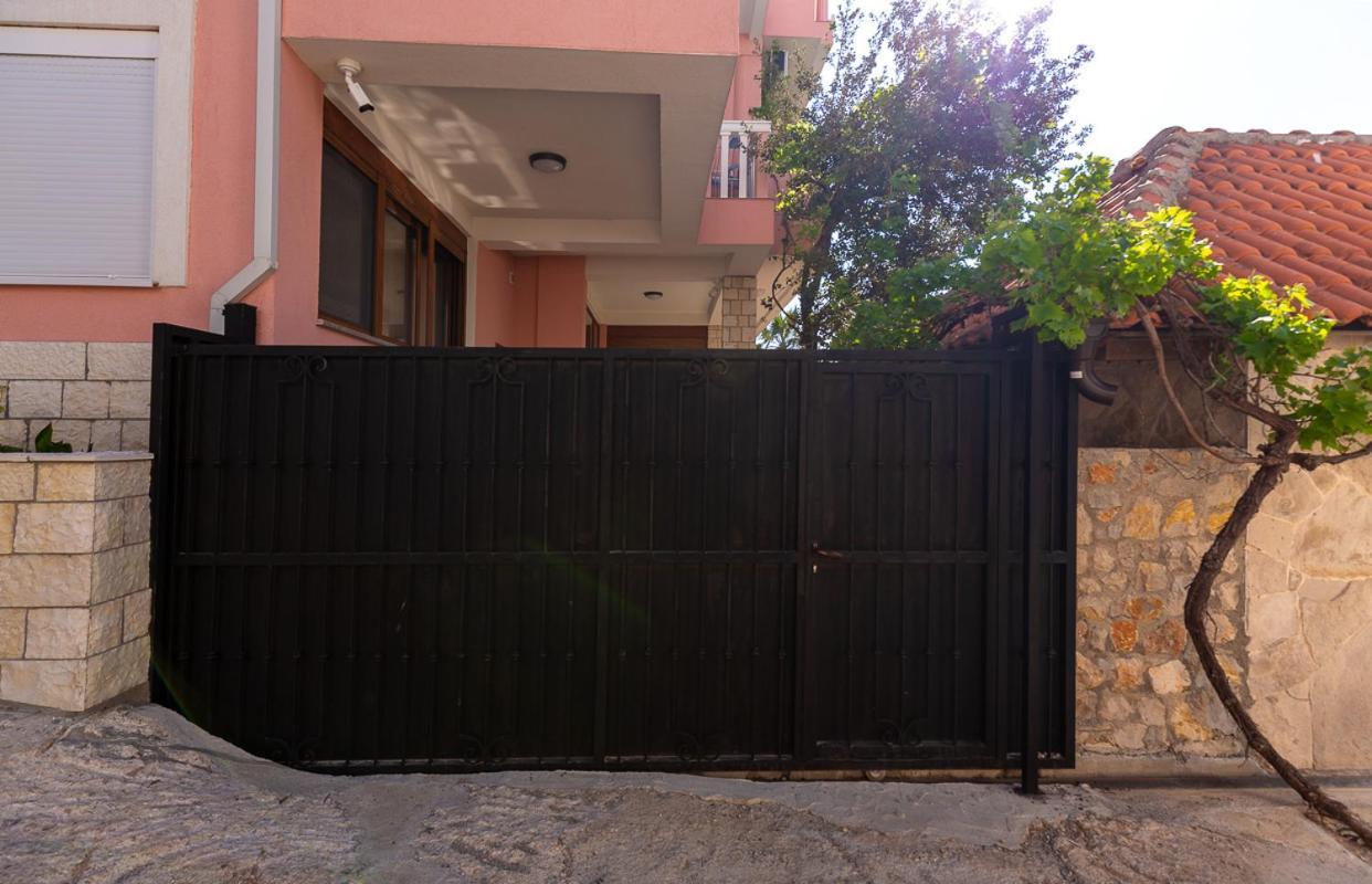 Dreamsea Apartment Utjeha Ngoại thất bức ảnh